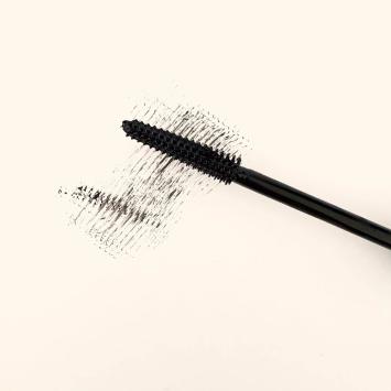 Netra Hamsa Mascara - Black Definition